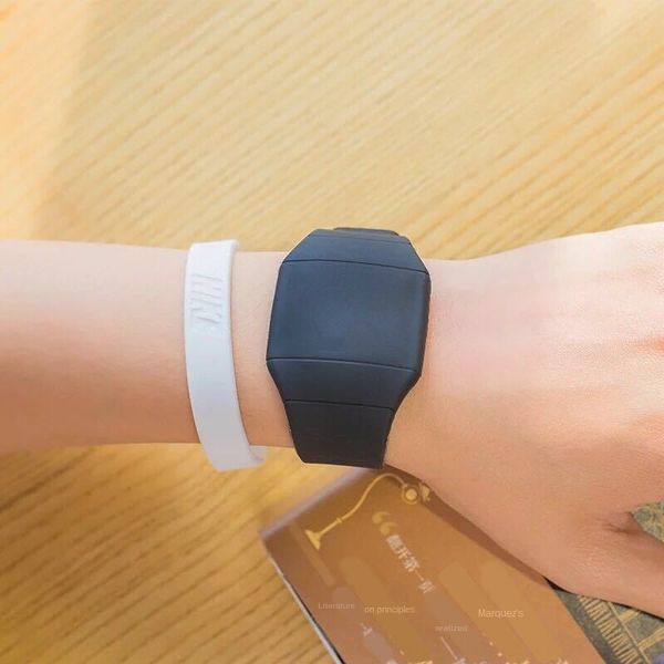 square electronic touch screen jelly electronic watch ultra-thin led watch activity gift, Blue
square electronic touch screen jelly electronic watch ultra-thin led watch activity gift, Blue