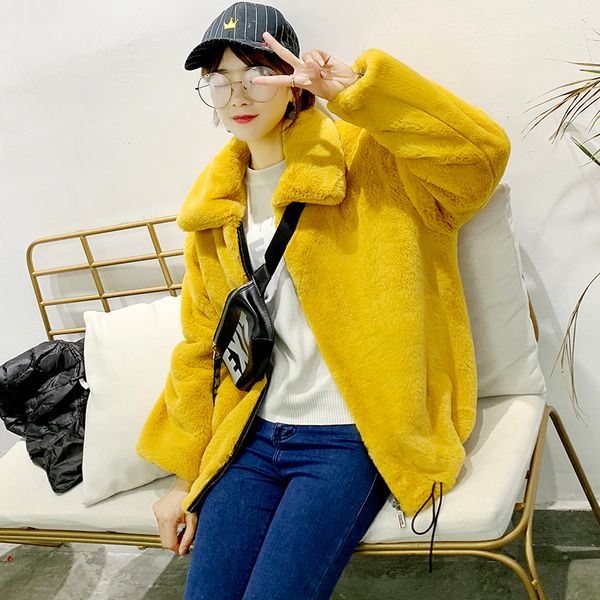 faux fur coat women winter turn-down collar short coat thick keep warm imitation mink plush women fluffy jacket, Black
faux fur coat women winter turn-down collar short coat thick keep warm imitation mink plush women fluffy jacket, Black