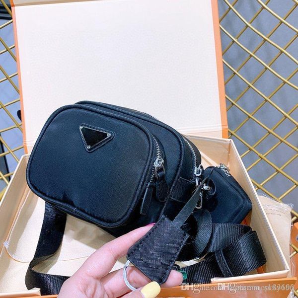 prada 2pcs / набор конструктора мешки плеча высокого качества сумка холст сумка дизайнер бумажник женщины тотализаторы сумка crossbody мешок
prada 2pcs / набор конструктора мешки плеча высокого качества сумка холст сумка дизайнер бумажник женщины тотализаторы сумка crossbody мешок