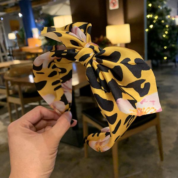 bowknot hair hoop korean contracted joker pure and fresh leopard grain is floral presses hair head hoop melting hair clip wholesale, Silver
bowknot hair hoop korean contracted joker pure and fresh leopard grain is floral presses hair head hoop melting hair clip wholesale, Silver