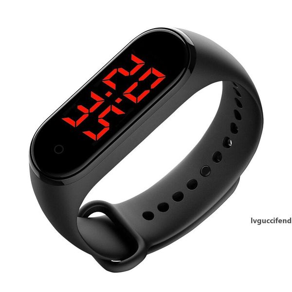 2020 product design new smart wearable thermometer bracelet wristband temperature measuring bracelet
2020 product design new smart wearable thermometer bracelet wristband temperature measuring bracelet