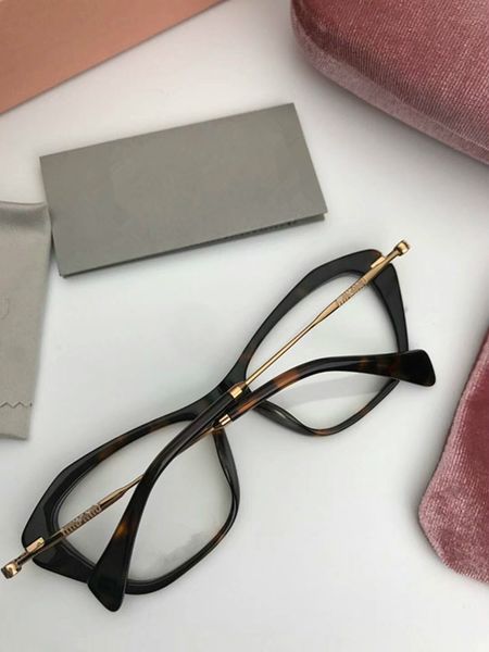2020 classical eleglant female muti-shaped cateye glasses frame mm sunglasses 55-24-140 frame for prescription glasses full-set case outlet
2020 classical eleglant female muti-shaped cateye glasses frame mm sunglasses 55-24-140 frame for prescription glasses full-set case outlet