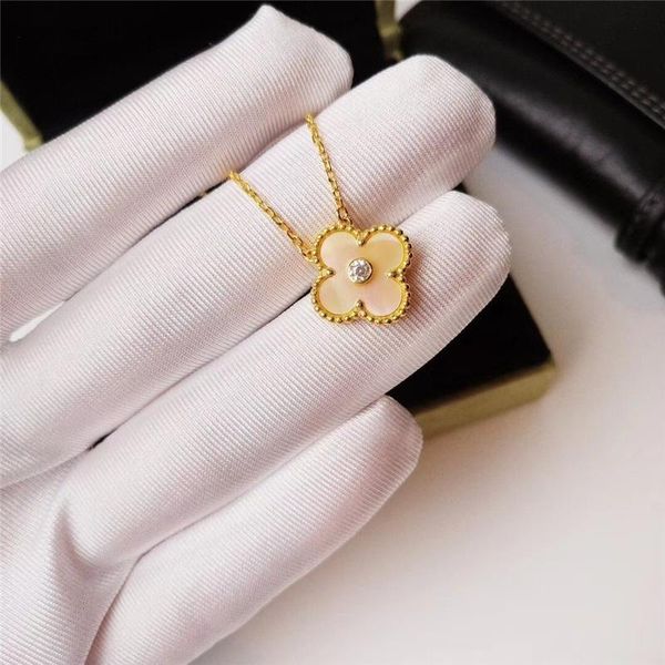 2020silver 18k gold four-leaf clover necklace female clover gold mother-of-pearl with diamond simple net red clavicle chain pendant, Silver
2020silver 18k gold four-leaf clover necklace female clover gold mother-of-pearl with diamond simple net red clavicle chain pendant, Silver