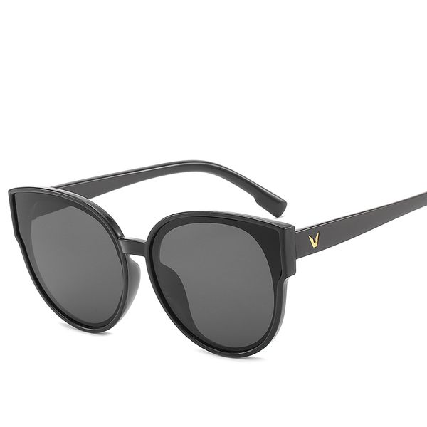 fashion round sunglasses women designer v sun glasses female 2020 zonnebril dames, White;black
fashion round sunglasses women designer v sun glasses female 2020 zonnebril dames, White;black