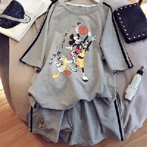 women's 2020 korean style loose slimming two-piece suit shorts and shorts for agedcasual sports suit, Gray
women's 2020 korean style loose slimming two-piece suit shorts and shorts for agedcasual sports suit, Gray