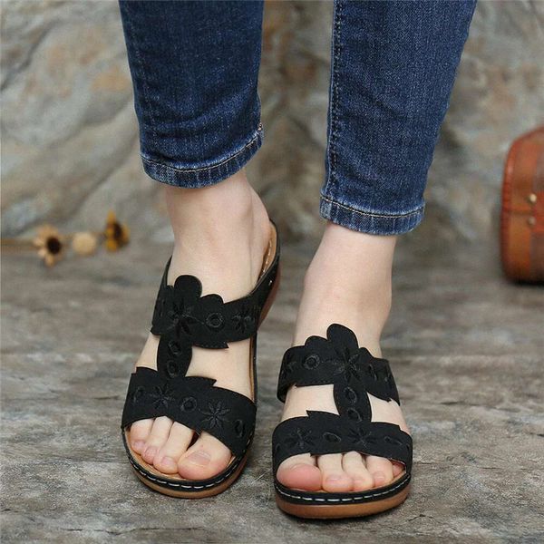 slippers women slides summer flower embroidered sandals slippers with thick soles platform female floral beach shoes, Black
slippers women slides summer flower embroidered sandals slippers with thick soles platform female floral beach shoes, Black