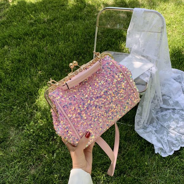 summer ultra-fire sequin mini bag women's 2020 new fashion korean-style all-match one-shoulder messenger bag fashion shell
summer ultra-fire sequin mini bag women's 2020 new fashion korean-style all-match one-shoulder messenger bag fashion shell