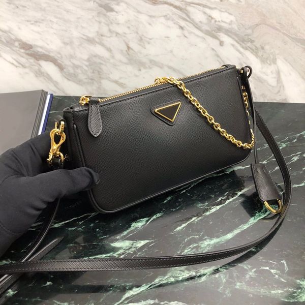 new one shoulder bag is concise bag shape is the joker money that summer must have simply how to match good-looking
new one shoulder bag is concise bag shape is the joker money that summer must have simply how to match good-looking