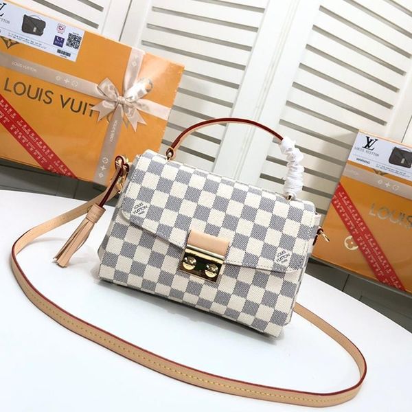 new arrival women bags designer luxury crossbody bag fashion style handbag ladies shoulder bag small flap leather messenger bag sac d ' 
new arrival women bags designer luxury crossbody bag fashion style handbag ladies shoulder bag small flap leather messenger bag sac d '