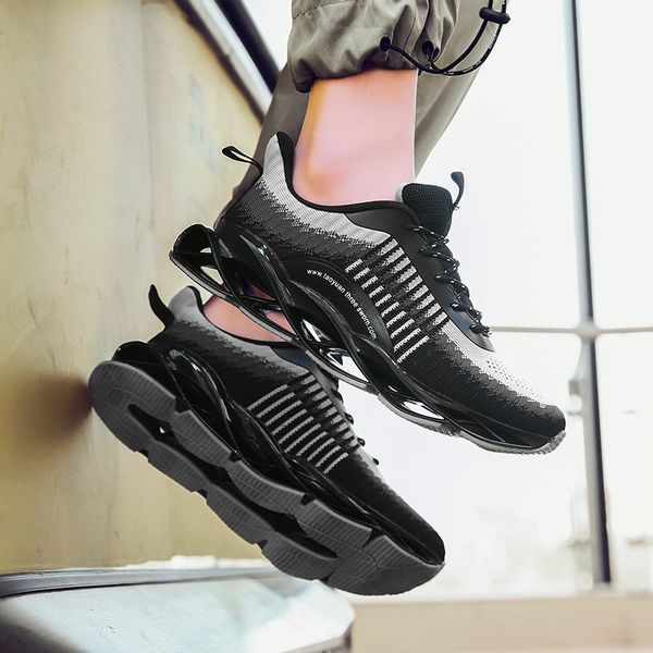 new fashion large size men's shoes wear-resistant high-non-slip sneakers outdoor breathable casual mesh shoes zapatos hombre
new fashion large size men's shoes wear-resistant high-non-slip sneakers outdoor breathable casual mesh shoes zapatos hombre