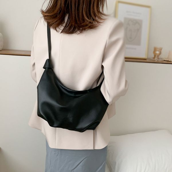 fashion pu solid color handbag shoulder bag women luxury black large capacity tote sling bag female travel pouch
fashion pu solid color handbag shoulder bag women luxury black large capacity tote sling bag female travel pouch