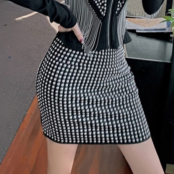 2020 new spring summer rivet mini skirts womens fashion korean clothes shiny straight skirt jupe femme b02302, Black
2020 new spring summer rivet mini skirts womens fashion korean clothes shiny straight skirt jupe femme b02302, Black