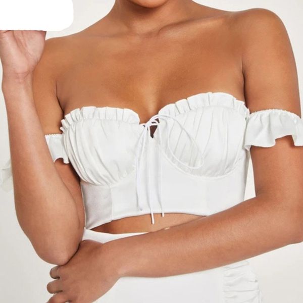 solid black/white elastic harajuku clothes women crop 2020 summer new streetwear sweet ruffles bandage slim sleeveless
solid black/white elastic harajuku clothes women crop 2020 summer new streetwear sweet ruffles bandage slim sleeveless