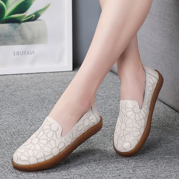 women flats shoes female breathable casual shoes for ladies slip on flats 2020 loafers fashion female beach, Black
women flats shoes female breathable casual shoes for ladies slip on flats 2020 loafers fashion female beach, Black
