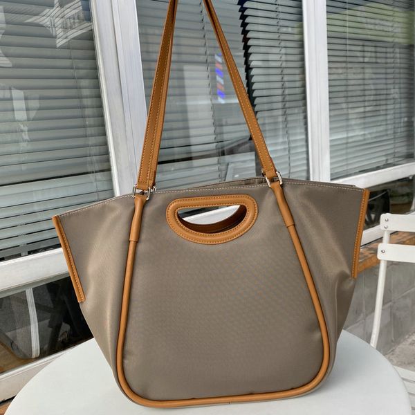 women's bags 2020 new fashion canvas shoulder bag large capacity tote bag commuter all-match shoulder
women's bags 2020 new fashion canvas shoulder bag large capacity tote bag commuter all-match shoulder