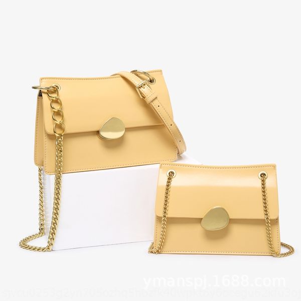 single shoulder armpit small ck women's new 2020 fashion simple chain crossbody small bag women's bag
single shoulder armpit small ck women's new 2020 fashion simple chain crossbody small bag women's bag