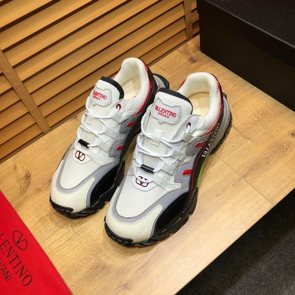 2020-2019h luxury men's casual shoes, fashion wild sports shoes, original packaging shoe box delivery, yardage: 38-45
2020-2019h luxury men's casual shoes, fashion wild sports shoes, original packaging shoe box delivery, yardage: 38-45