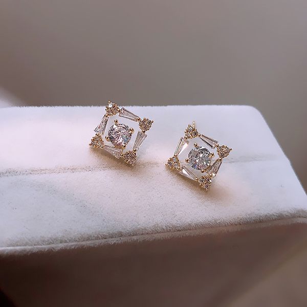 small block earrings 925 silver needle earrings high sense 2020 new fashion girl temperament net red earrings wholesale, Golden
small block earrings 925 silver needle earrings high sense 2020 new fashion girl temperament net red earrings wholesale, Golden