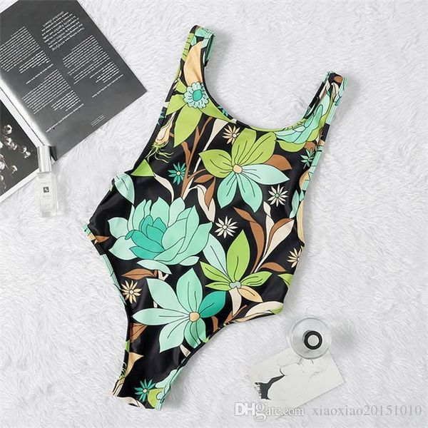 2020 plaid women bikini set new push up ruffles padded swimwear bikini women bathing suit beachwear swimming suit 194, White;black
2020 plaid women bikini set new push up ruffles padded swimwear bikini women bathing suit beachwear swimming suit 194, White;black