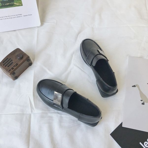 2020 spring and summer new square heel small shoes women retro korean version of the wild college style single shoes, Black
2020 spring and summer new square heel small shoes women retro korean version of the wild college style single shoes, Black