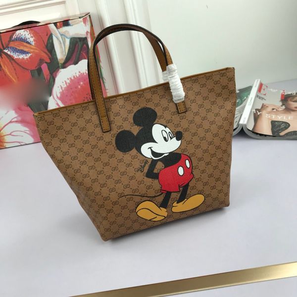 Cartoon print shopping bag handbag wallet backpack main card holder duffle bag women handbags handbag horsebit card holder
Cartoon print shopping bag handbag wallet backpack main card holder duffle bag women handbags handbag horsebit card holder