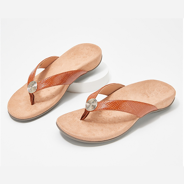 slippers cross-border female 2021 summer wearing style foreign trade shoes wedges and beach american flip-flops, Black
slippers cross-border female 2021 summer wearing style foreign trade shoes wedges and beach american flip-flops, Black