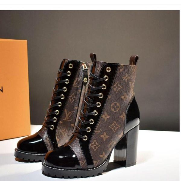 68 new women's casual shoes, luxury designer women's shoes, outdoor travel party shoes, original box packaging, Black
68 new women's casual shoes, luxury designer women's shoes, outdoor travel party shoes, original box packaging, Black