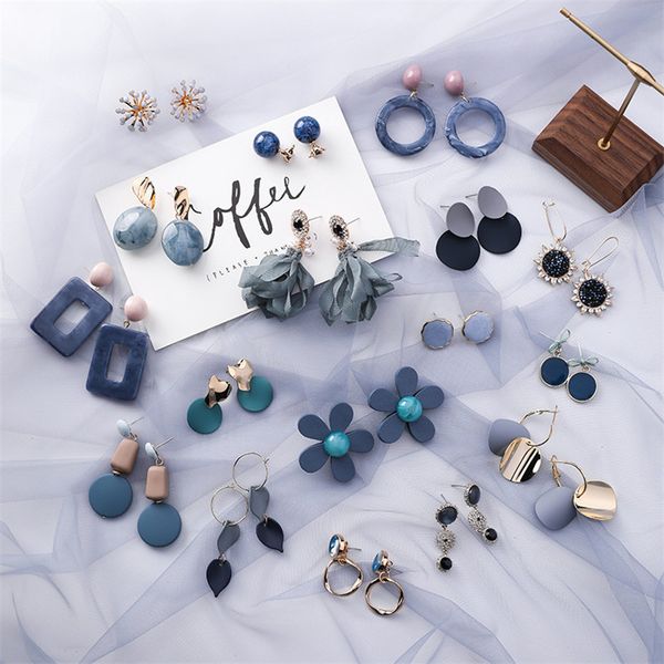 korean winter blue flower disc geometric acrylic irregular heart square drop earrings for women metal wedding party jewelry gift, Silver
korean winter blue flower disc geometric acrylic irregular heart square drop earrings for women metal wedding party jewelry gift, Silver