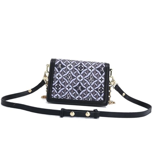 trend retro women leather small flap crossbody bag sac bandoulière new arrival womens chain messenger bags luxury designer shoulder bag
trend retro women leather small flap crossbody bag sac bandoulière new arrival womens chain messenger bags luxury designer shoulder bag
