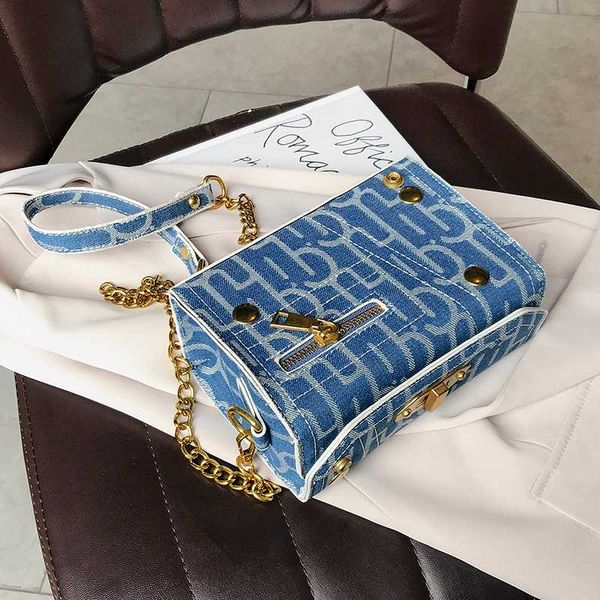 new french design fashion chain box bag handbag & elegant square bag shoulder crossbody width 18cm height 13cm
new french design fashion chain box bag handbag & elegant square bag shoulder crossbody width 18cm height 13cm