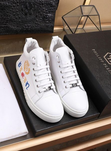 2020rj limited edition new fashion trend wild menmen casual comfortable shoes hiking shoes sports shoes original box packaging, Black
2020rj limited edition new fashion trend wild menmen casual comfortable shoes hiking shoes sports shoes original box packaging, Black
