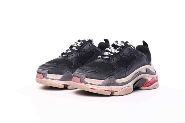 2020 european and american fashion triple s comfortable, breathable, non-slip wear-resistant men's and women's shoes 767856597h, Black
2020 european and american fashion triple s comfortable, breathable, non-slip wear-resistant men's and women's shoes 767856597h, Black