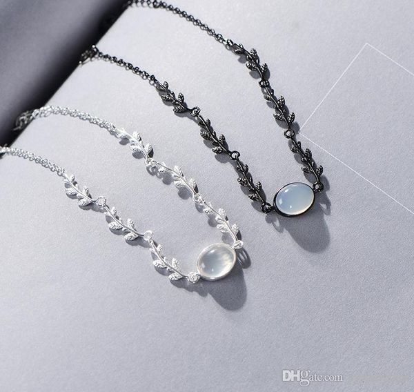 the fashion leaves fashion bracelet with s925 sterling silver and white agate for couple japanese and korean style, Golden;silver
the fashion leaves fashion bracelet with s925 sterling silver and white agate for couple japanese and korean style, Golden;silver