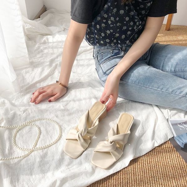 eqrn6 2020 summer new internet celebrity korean style chic all-match student square head thick heel slippers female fairy style slippers fas
eqrn6 2020 summer new internet celebrity korean style chic all-match student square head thick heel slippers female fairy style slippers fas