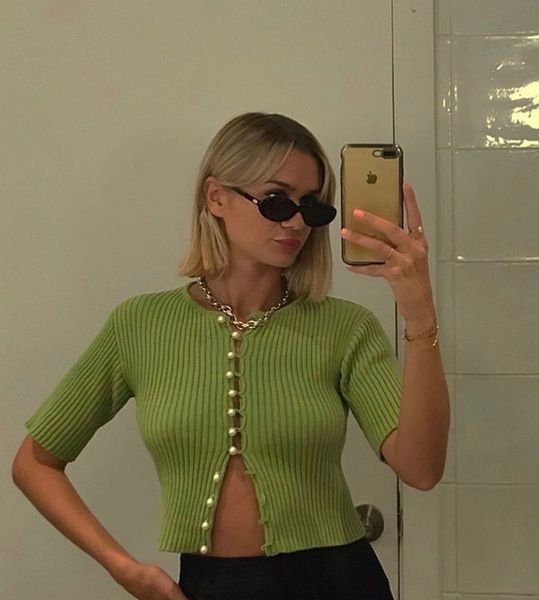 2020 black summer retro knitting single breasted pearl cardigan sweater woman stripe line o neck short sleeve jumper knitted knit tees, White
2020 black summer retro knitting single breasted pearl cardigan sweater woman stripe line o neck short sleeve jumper knitted knit tees, White