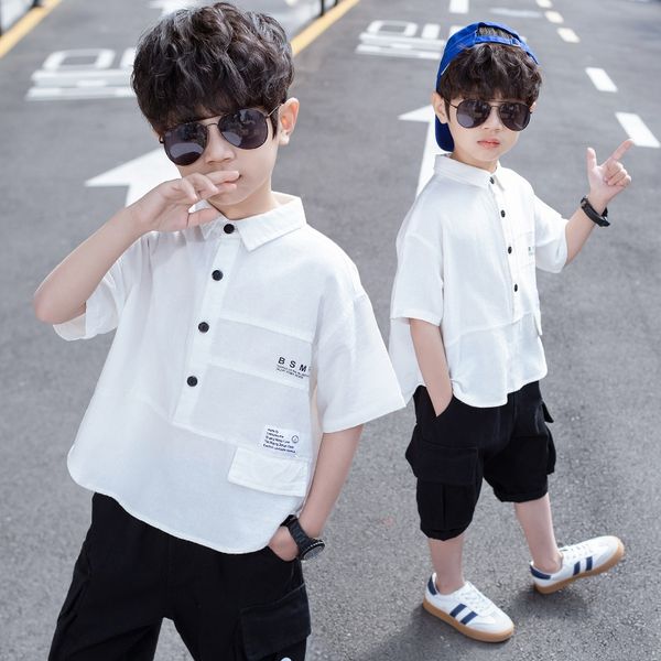 boy's short-sleeved shirt 2020 new children foreign flavor loose korean version of the doll doll in the big handsome fashionable, White;black
boy's short-sleeved shirt 2020 new children foreign flavor loose korean version of the doll doll in the big handsome fashionable, White;black