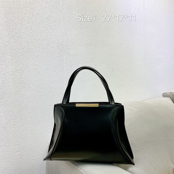 internet red hand small square 2020 new korean cowhide simple wind armpit bag small square bag all-match fashion handbag
internet red hand small square 2020 new korean cowhide simple wind armpit bag small square bag all-match fashion handbag