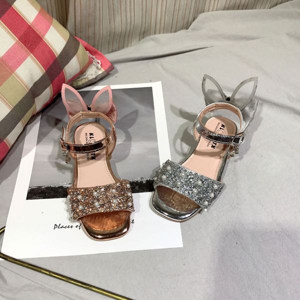 2020 new and girls korean style small high-heeled children's sandals medium and large children's open-toed princess sandals, Black;red
2020 new and girls korean style small high-heeled children's sandals medium and large children's open-toed princess sandals, Black;red