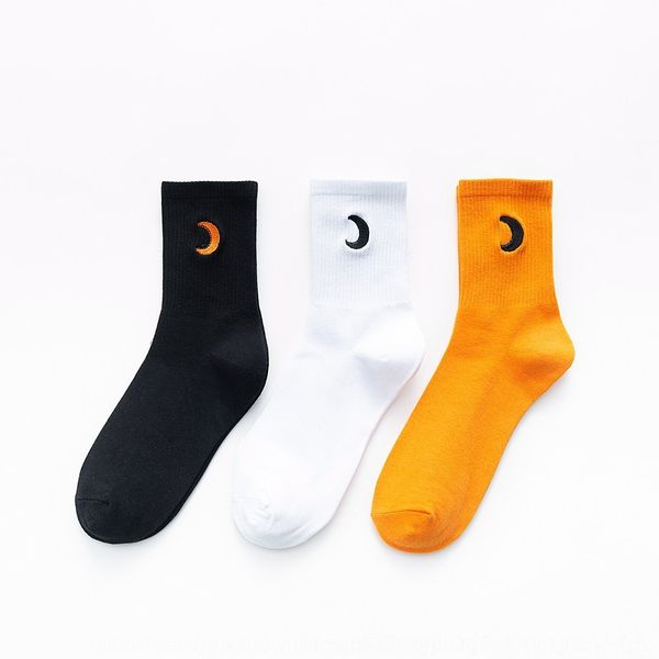 women's sports 2020 new embroidered moon ins fashionable black and white women's mid-length cotton socks and sockscotton socks
women's sports 2020 new embroidered moon ins fashionable black and white women's mid-length cotton socks and sockscotton socks