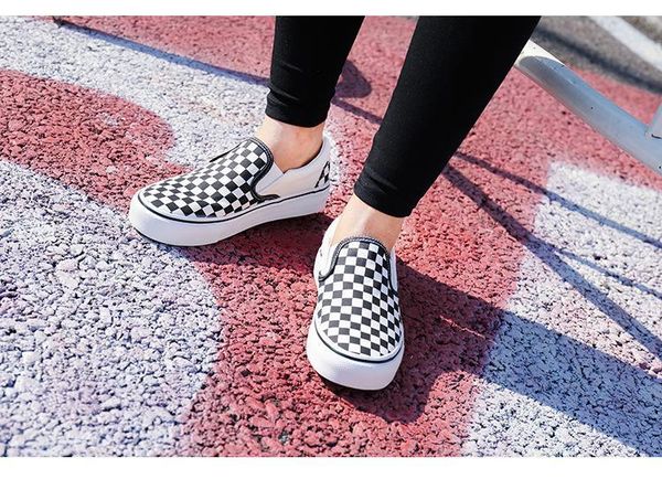 2018 women&men canvas shoes fashion skate casual shoes female checkered slip on basket flats tenis hococal, Black
2018 women&men canvas shoes fashion skate casual shoes female checkered slip on basket flats tenis hococal, Black