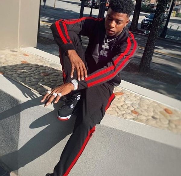 Men's Tide Tracksuits Clothing Sutis 2020 Fashion Striped Printed Sport Hoodies + Pants Casula Loose Hit Color Fitness Sports Clothes
Men's Tide Tracksuits Clothing Sutis 2020 Fashion Striped Printed Sport Hoodies + Pants Casula Loose Hit Color Fitness Sports Clothes
