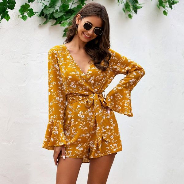 2020 fashion women's casual jumpsuits v-neck printed flared sleeve rompers high waist wide leg short jumpsuit #3, Black;white
2020 fashion women's casual jumpsuits v-neck printed flared sleeve rompers high waist wide leg short jumpsuit #3, Black;white