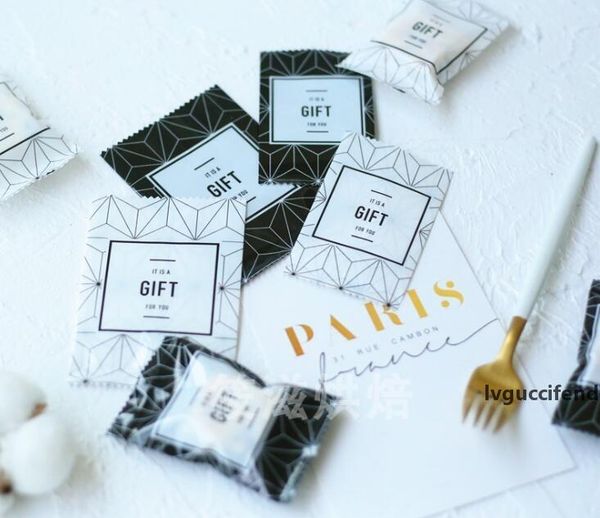 baking candy cookie gift bag plastic black and white biscuit bag for wedding birthday party favors
baking candy cookie gift bag plastic black and white biscuit bag for wedding birthday party favors