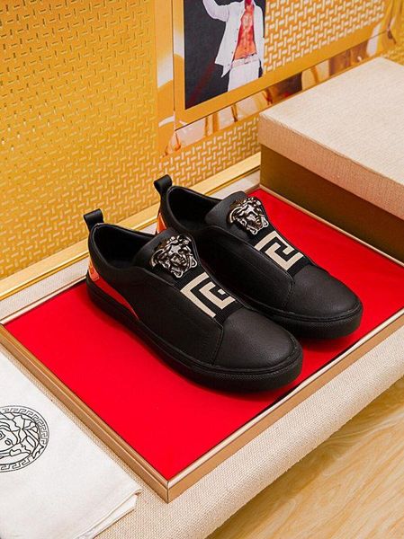 2020u young luxury design printed embroidery stitching men's low-lace-up casual shoes, high-quality fashionable wild sports shoes, Black
2020u young luxury design printed embroidery stitching men's low-lace-up casual shoes, high-quality fashionable wild sports shoes, Black