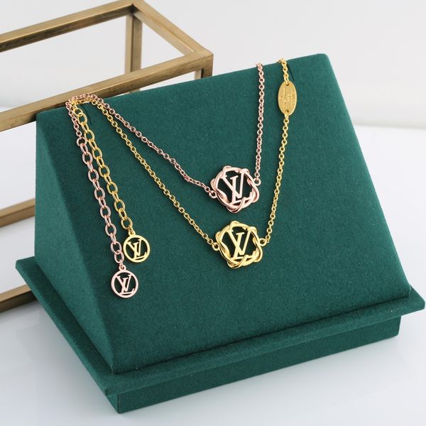 the latest fashion brand of 2020 double pendant fashion designer 925 silver bracelet for noble women is suitable for all kinds of occasions, Golden;silver
the latest fashion brand of 2020 double pendant fashion designer 925 silver bracelet for noble women is suitable for all kinds of occasions, Golden;silver