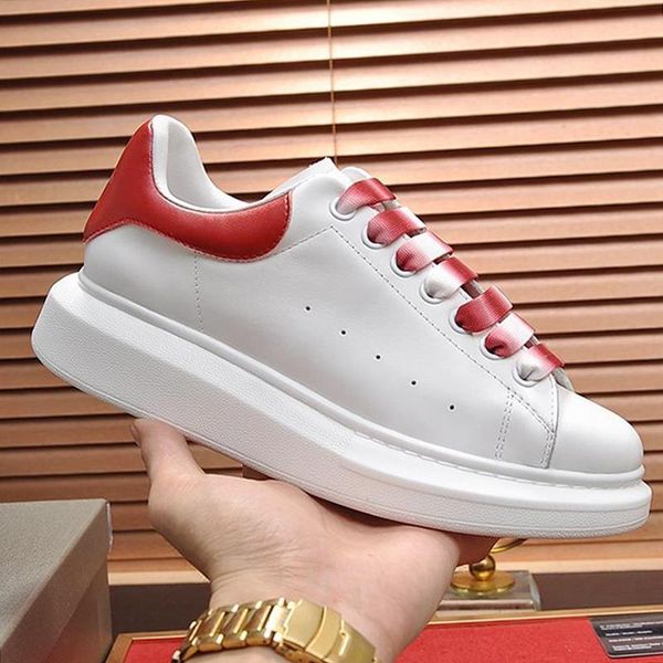 lightweight oversized sneaker men 's shoes fashion classic outdoor walking footwears style lace -up low casual men shoes zapatos d, Black
lightweight oversized sneaker men 's shoes fashion classic outdoor walking footwears style lace -up low casual men shoes zapatos d, Black