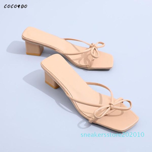 2020 bowknot summer tide shoes sandals and slippers women with thick heel slippers thin belt roman new skirt temperament s10, Black
2020 bowknot summer tide shoes sandals and slippers women with thick heel slippers thin belt roman new skirt temperament s10, Black