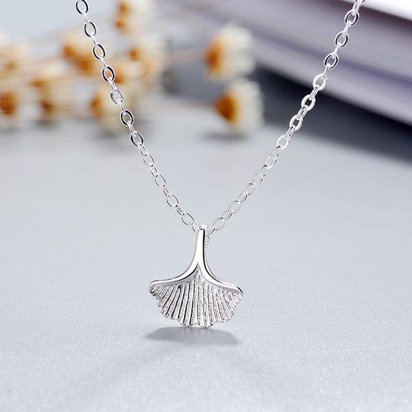 korean version of the small fresh ginkgo leaf necklace female elegant forest literary simple pendant clavicle chain, Black
korean version of the small fresh ginkgo leaf necklace female elegant forest literary simple pendant clavicle chain, Black