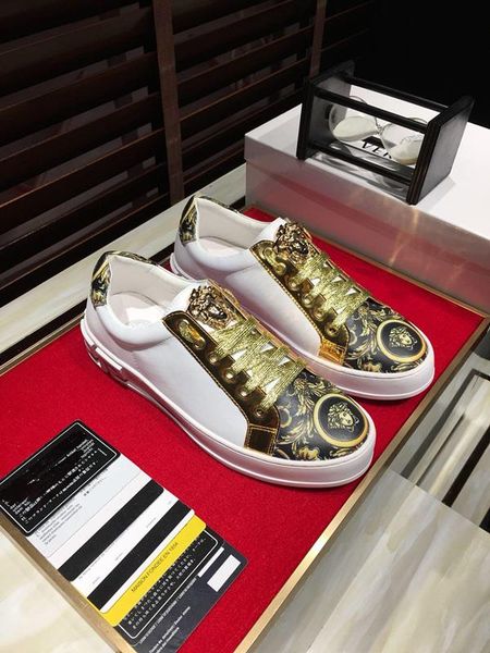 2019y luxury fashion men's leather casual shoes, fashion outdoor wild sports shoes, original box packaging, size: 38-45
2019y luxury fashion men's leather casual shoes, fashion outdoor wild sports shoes, original box packaging, size: 38-45