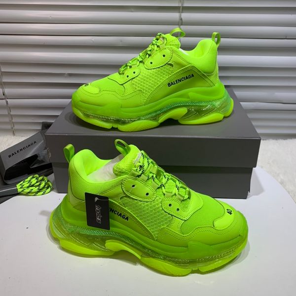 2020a designer designs new leisure and entertainment hiking shoes, outdoor jungle adventure shoes, original packaging and box delivery, Black
2020a designer designs new leisure and entertainment hiking shoes, outdoor jungle adventure shoes, original packaging and box delivery, Black